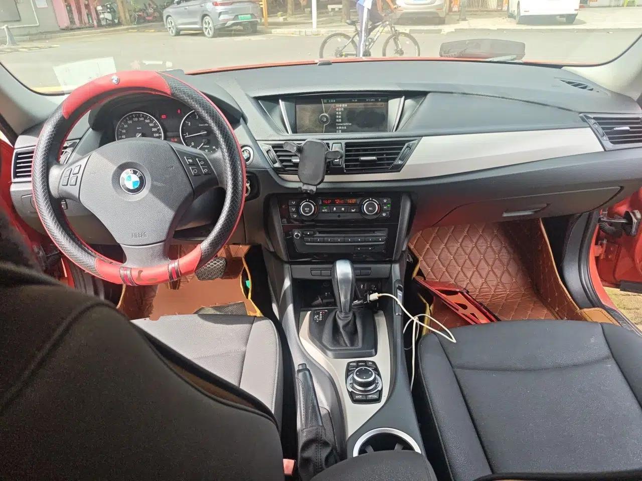 BMW X1 2012 sDrive18i Luxury Edition — миниатюра 9