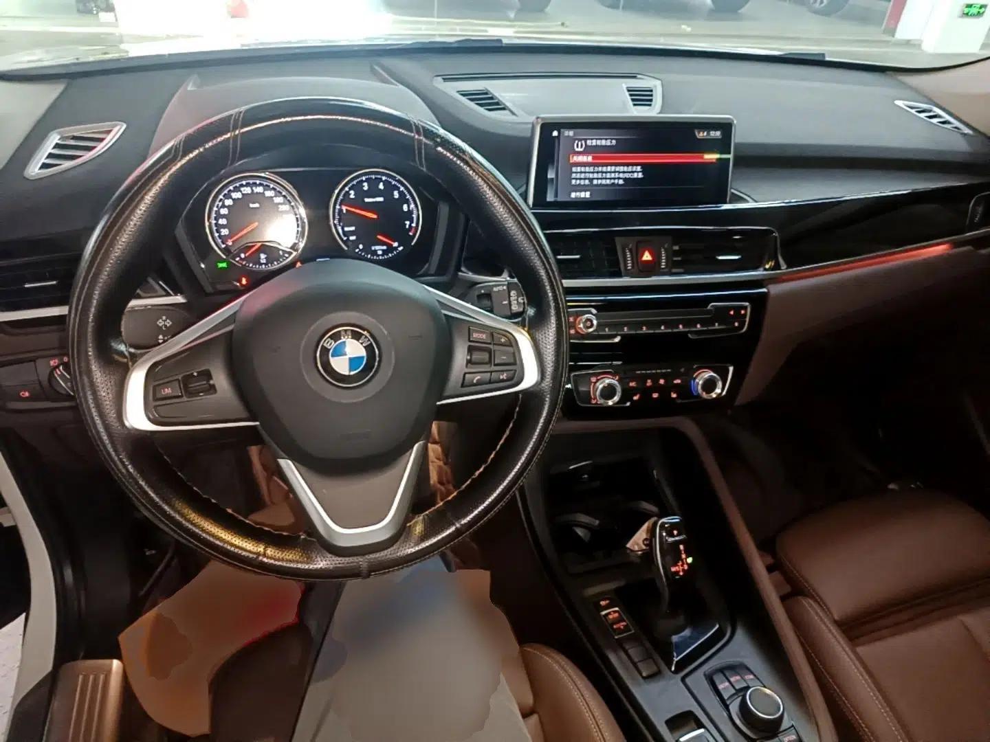 BMW X1 2020 sDrive20Li Fashion Model — миниатюра 12
