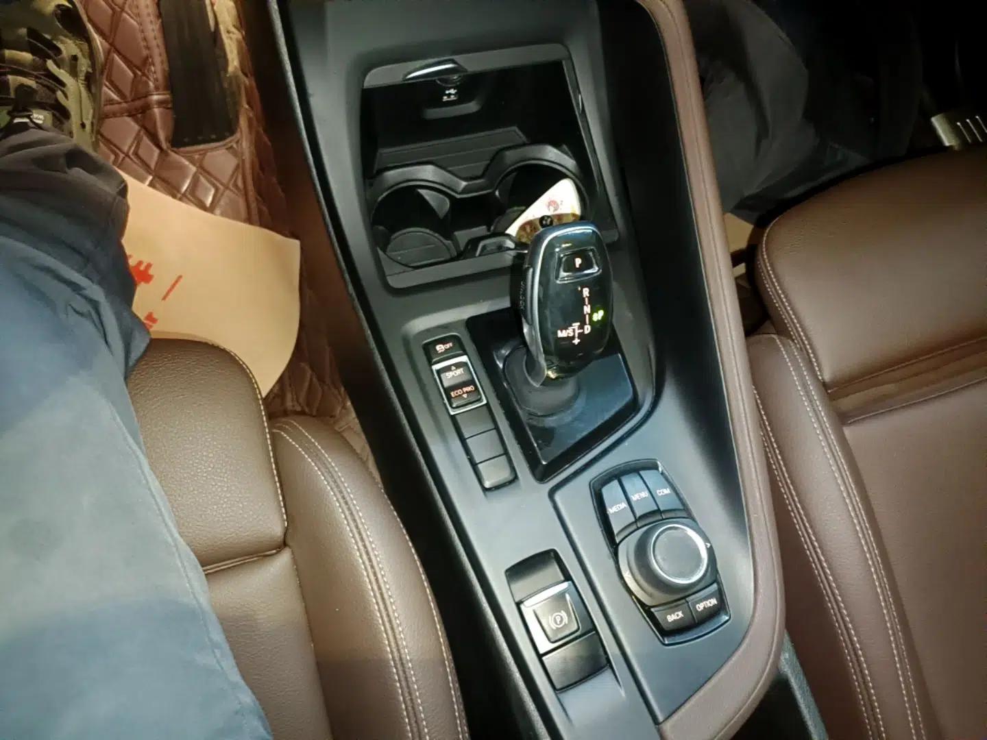 BMW X1 2020 sDrive20Li Fashion Model — миниатюра 16