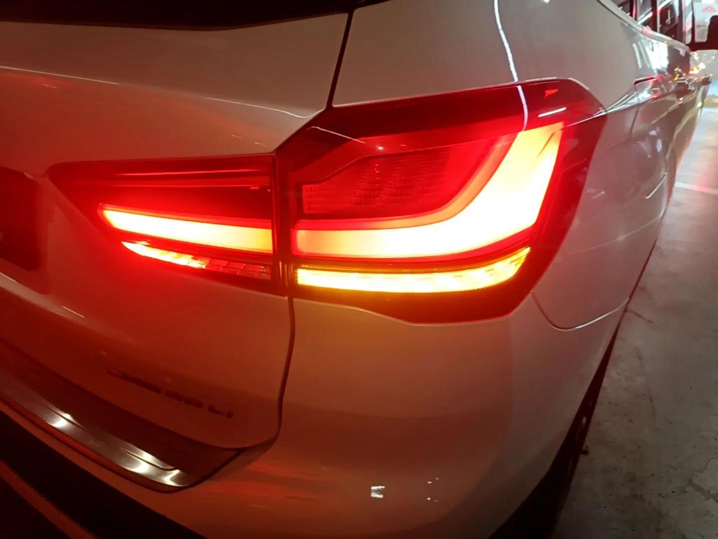 BMW X1 2020 sDrive20Li Fashion Model — миниатюра 9