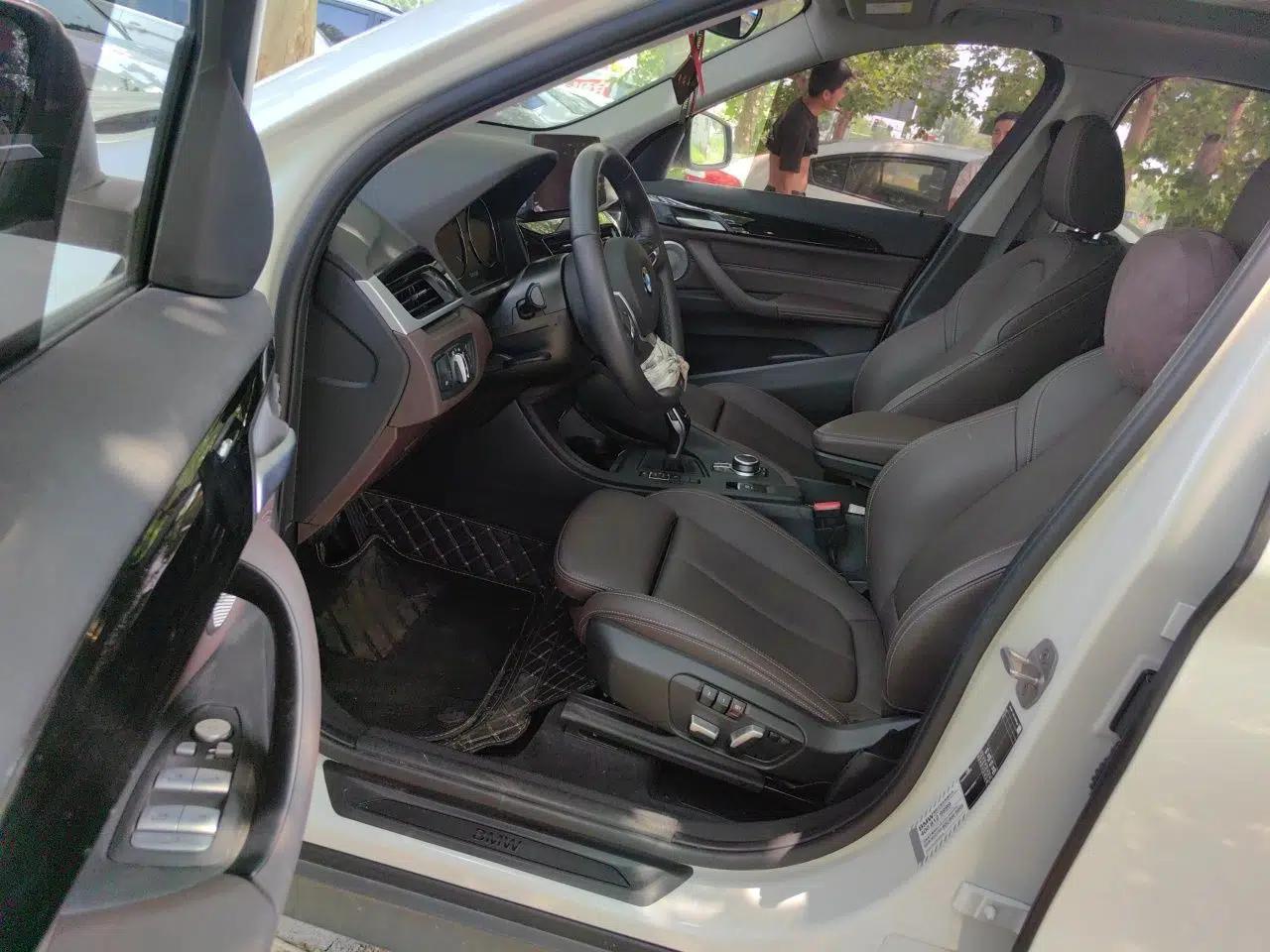 BMW X1 2022 sDrive25Li Leading Model — миниатюра 16