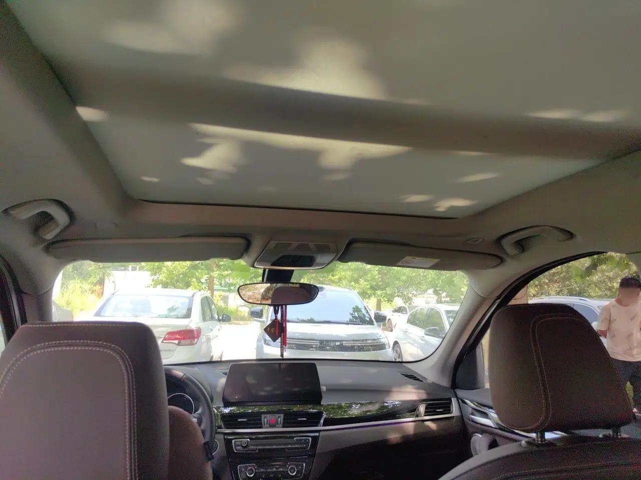 BMW X1 2022 sDrive25Li Leading Model — миниатюра 18
