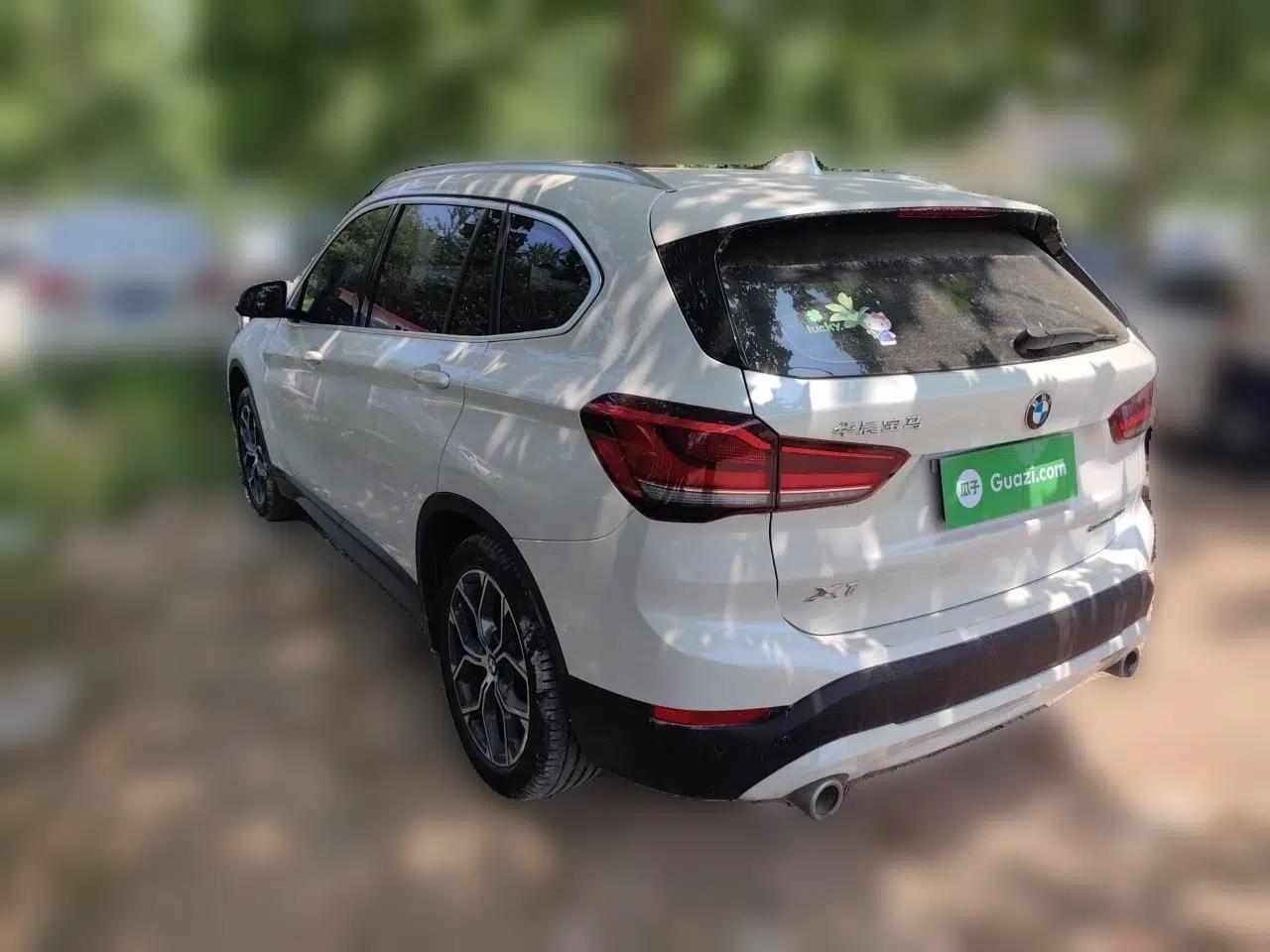 BMW X1 2022 sDrive25Li Leading Model — миниатюра 4