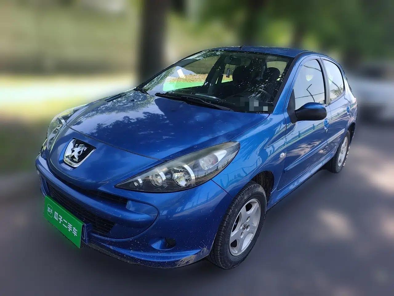 Peugeot 207 2011 Hatchback 1.4L Manual Yule Edition — миниатюра 1