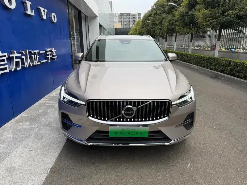 2024 Volvo XC60 PHEV T8 AWD Long Range Smart Luxury Edition — миниатюра 2