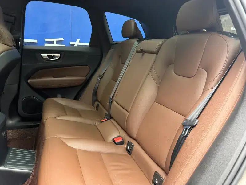 2024 Volvo XC60 PHEV T8 AWD Long Range Smart Luxury Edition — миниатюра 13