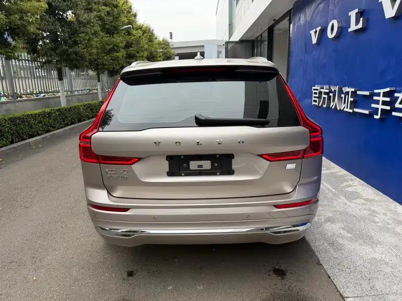 2024 Volvo XC60 PHEV T8 AWD Long Range Smart Luxury Edition — миниатюра 6
