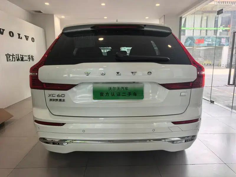 2024 Volvo XC60 PHEV T8 AWD Long Range Smart Luxury Edition — миниатюра 5