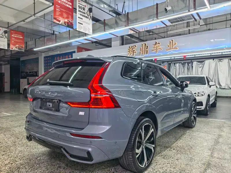 2023 Volvo XC60 PHEV T8 AWD Long Range Smart Sport Edition — миниатюра 6