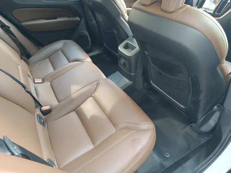 2025 Volvo XC60 PHEV T8 AWD Long Range Smart Luxury Edition — миниатюра 13