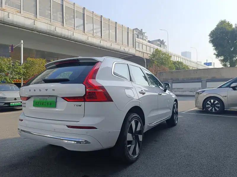 2025 Volvo XC60 PHEV T8 AWD Long Range Smart Luxury Edition — миниатюра 7