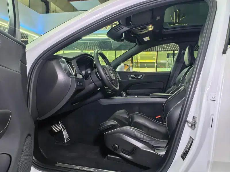 Volvo XC60 PHEV 2020 Facelift T8 E-Drive Hybrid Smart Sport Edition — миниатюра 13
