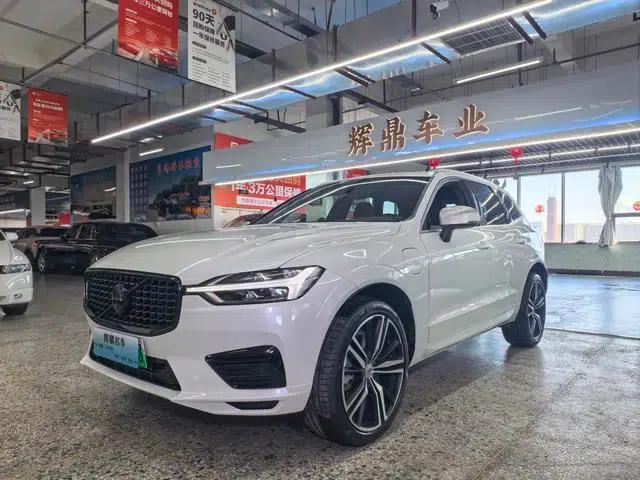Volvo XC60 PHEV 2020 Facelift T8 E-Drive Hybrid Smart Sport Edition
