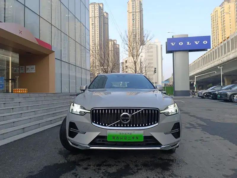 2024 Volvo XC60 PHEV T8 AWD Long Range Smart Luxury Edition — миниатюра 2