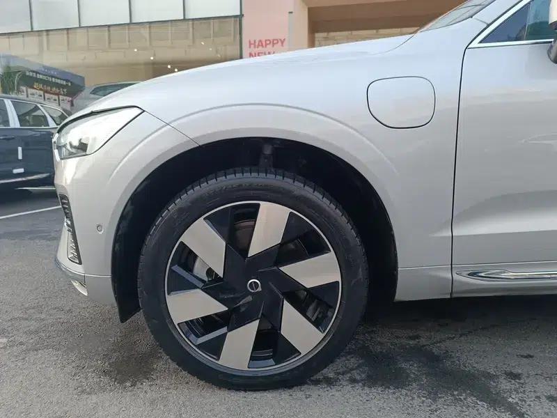 2024 Volvo XC60 PHEV T8 AWD Long Range Smart Luxury Edition — миниатюра 15