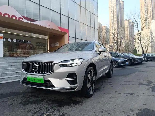 2024 Volvo XC60 PHEV T8 AWD Long Range Smart Luxury Edition