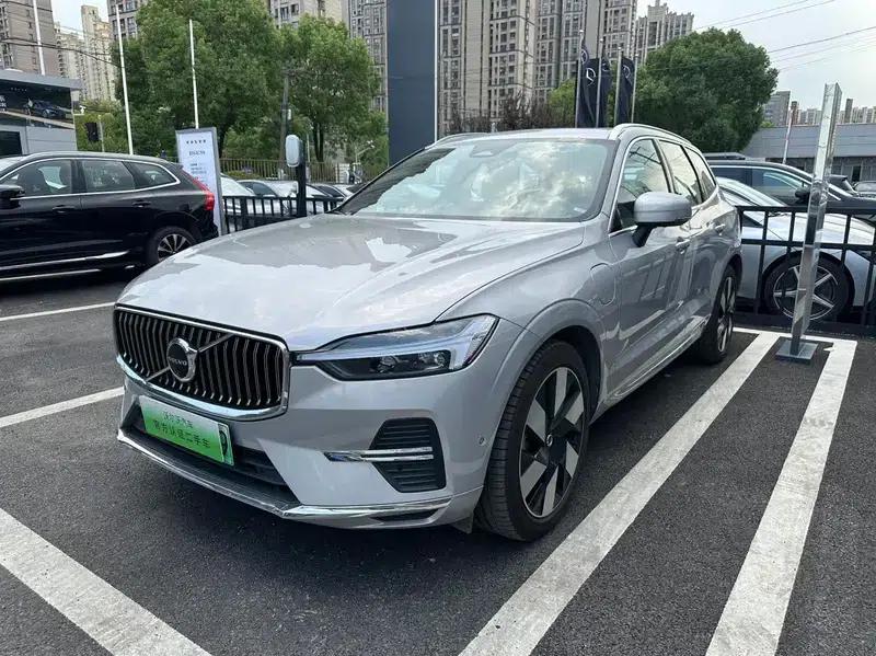 2024 Volvo XC60 PHEV T8 AWD Long Range Smart Luxury Edition — миниатюра 1