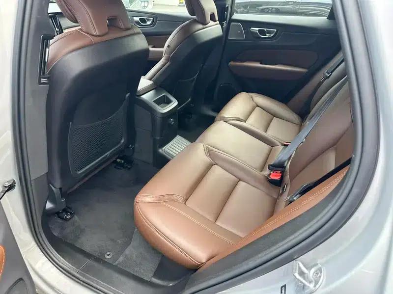 2024 Volvo XC60 PHEV T8 AWD Long Range Smart Luxury Edition — миниатюра 13