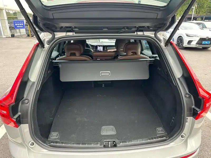 2024 Volvo XC60 PHEV T8 AWD Long Range Smart Luxury Edition — миниатюра 15