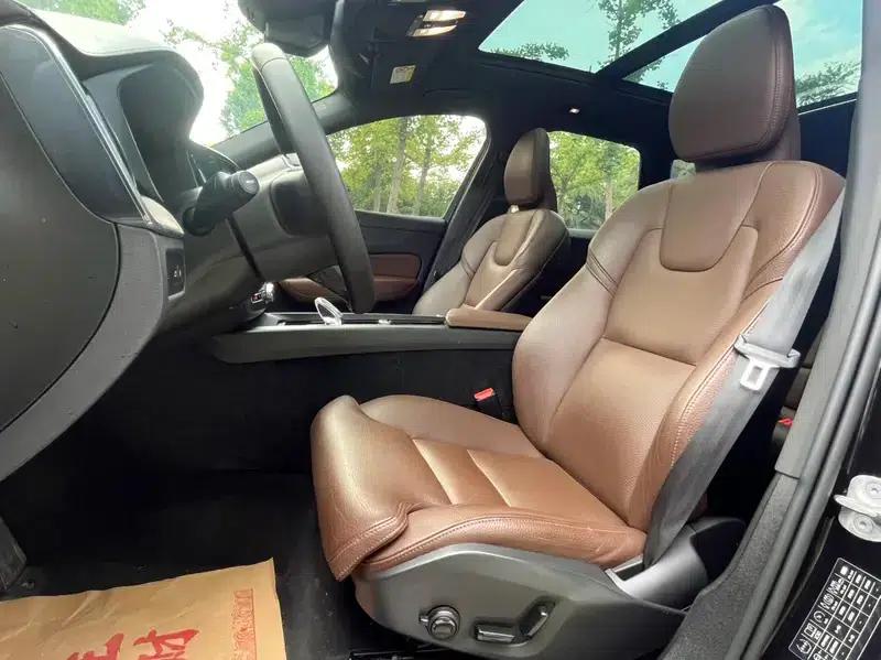 2024 Volvo XC60 PHEV T8 AWD Long Range Smart Luxury Edition — миниатюра 14