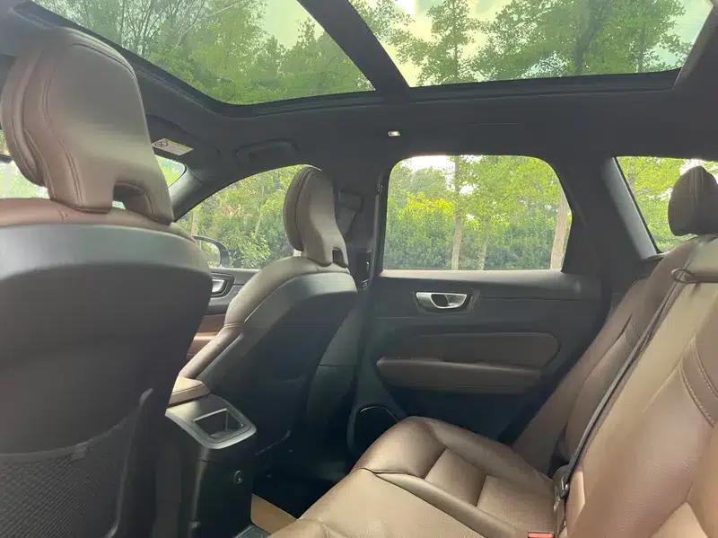 2024 Volvo XC60 PHEV T8 AWD Long Range Smart Luxury Edition — миниатюра 15