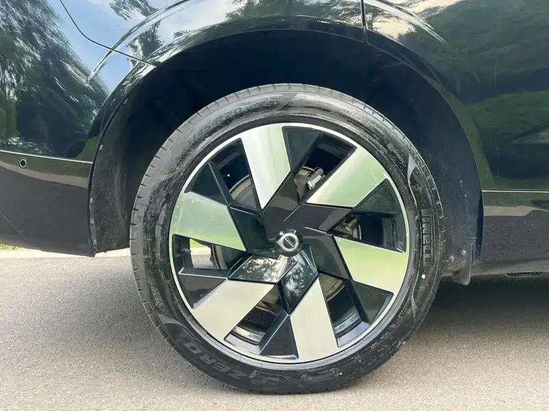 2024 Volvo XC60 PHEV T8 AWD Long Range Smart Luxury Edition — миниатюра 7