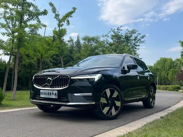 2024 Volvo XC60 PHEV T8 AWD Long Range Smart Luxury Edition