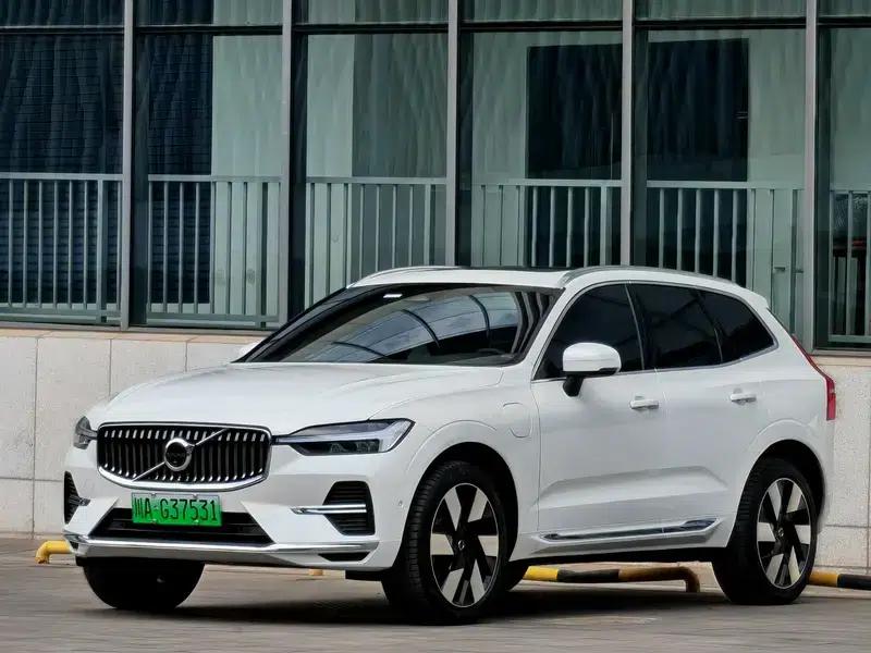 2024 Volvo XC60 PHEV T8 AWD Long Range Smart Luxury Edition — миниатюра 1