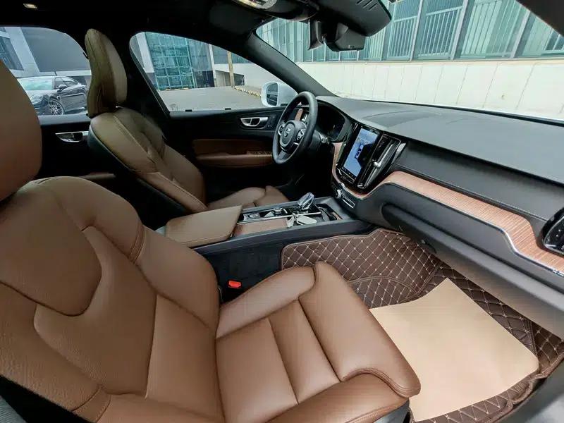 2024 Volvo XC60 PHEV T8 AWD Long Range Smart Luxury Edition — миниатюра 15