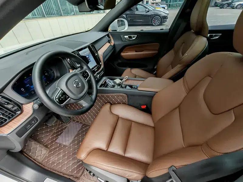 2024 Volvo XC60 PHEV T8 AWD Long Range Smart Luxury Edition — миниатюра 16