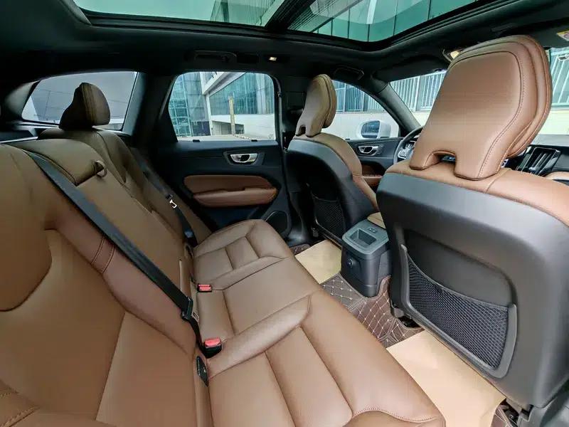 2024 Volvo XC60 PHEV T8 AWD Long Range Smart Luxury Edition — миниатюра 18
