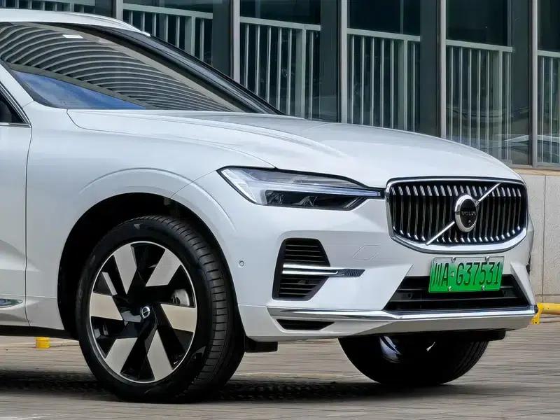 2024 Volvo XC60 PHEV T8 AWD Long Range Smart Luxury Edition — миниатюра 8