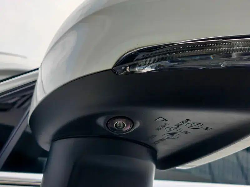 2024 Volvo XC60 PHEV T8 AWD Long Range Smart Luxury Edition — миниатюра 10