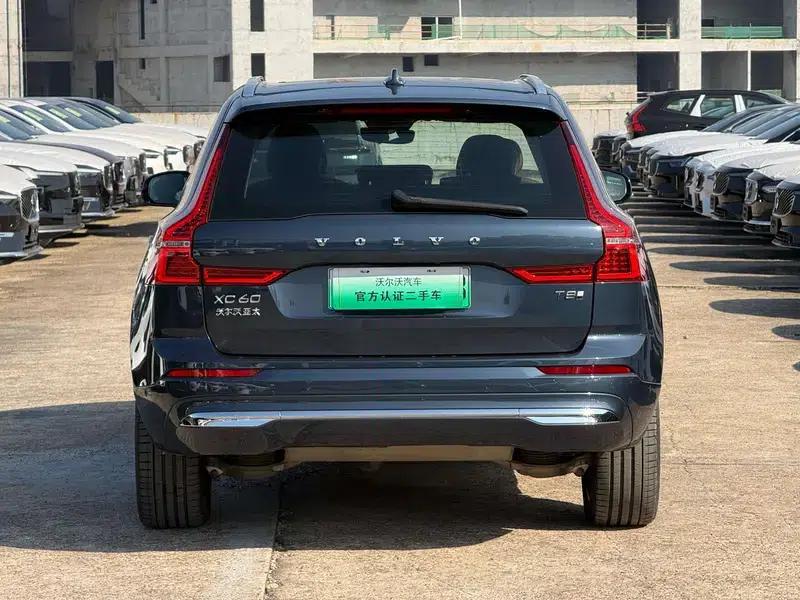 2025 Volvo XC60 PHEV T8 AWD Long Range Smart Luxury Edition — миниатюра 5