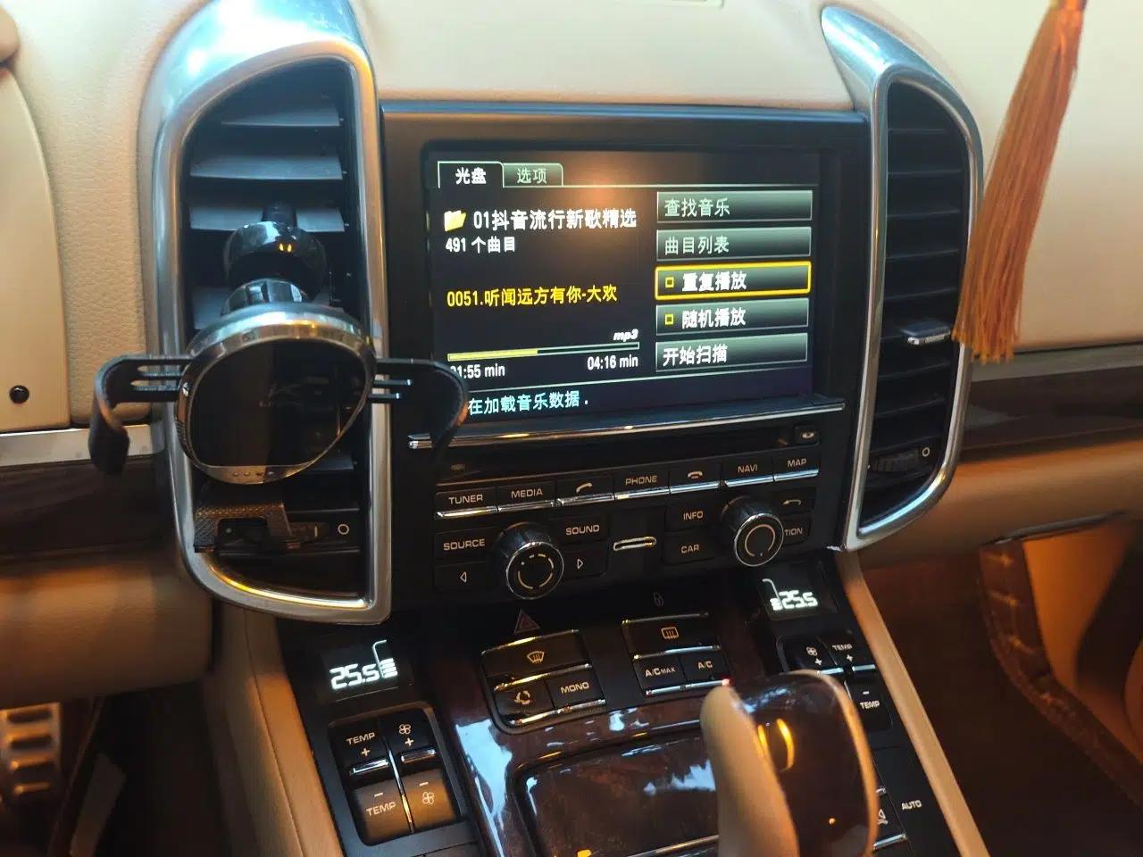 Porsche Cayenne 2011 Cayenne 3.0T — миниатюра 13