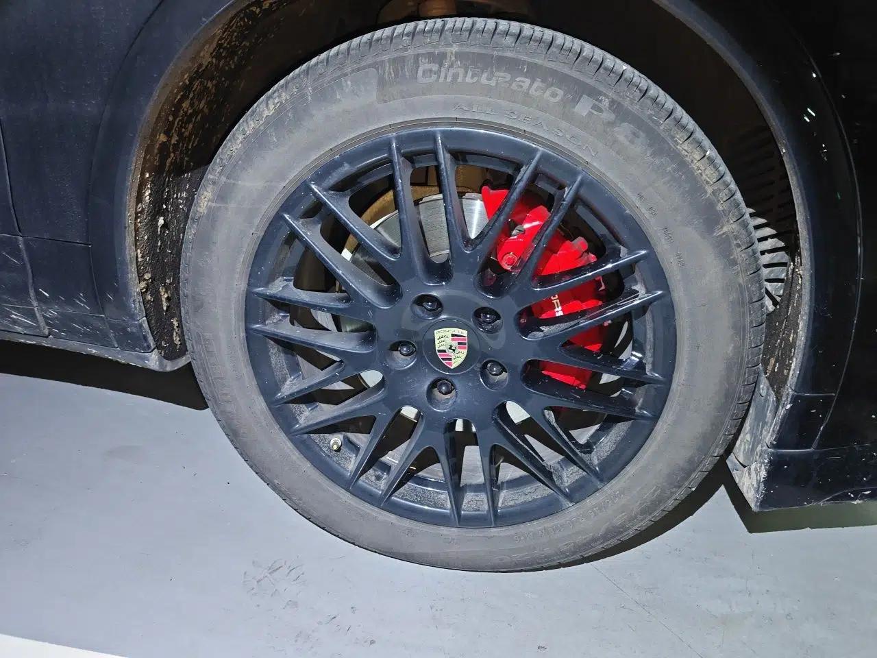 Porsche Cayenne 2011 Cayenne S Hybrid 3.0T — миниатюра 8