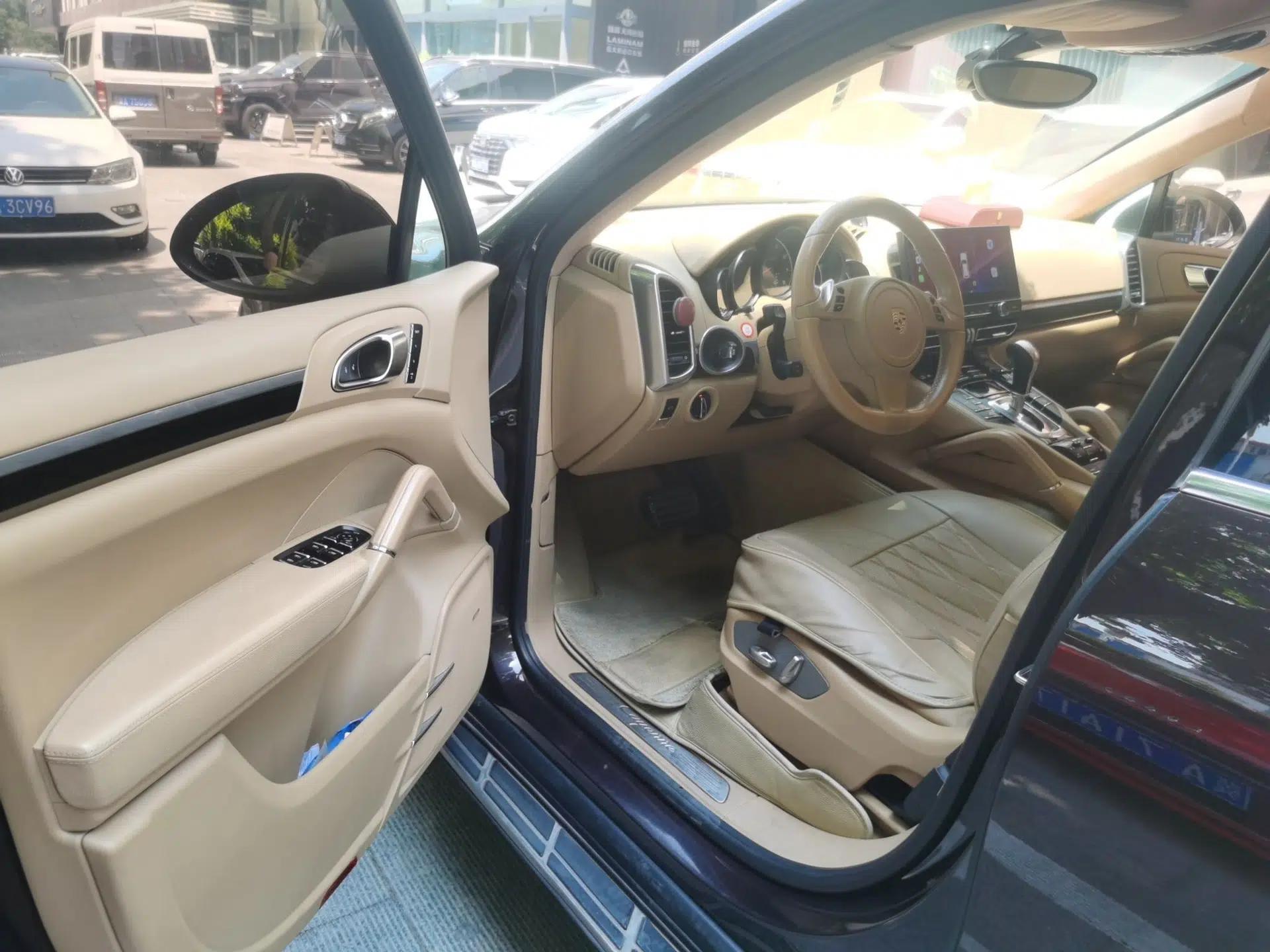 Porsche Cayenne 2011 Cayenne 3.0T — миниатюра 16