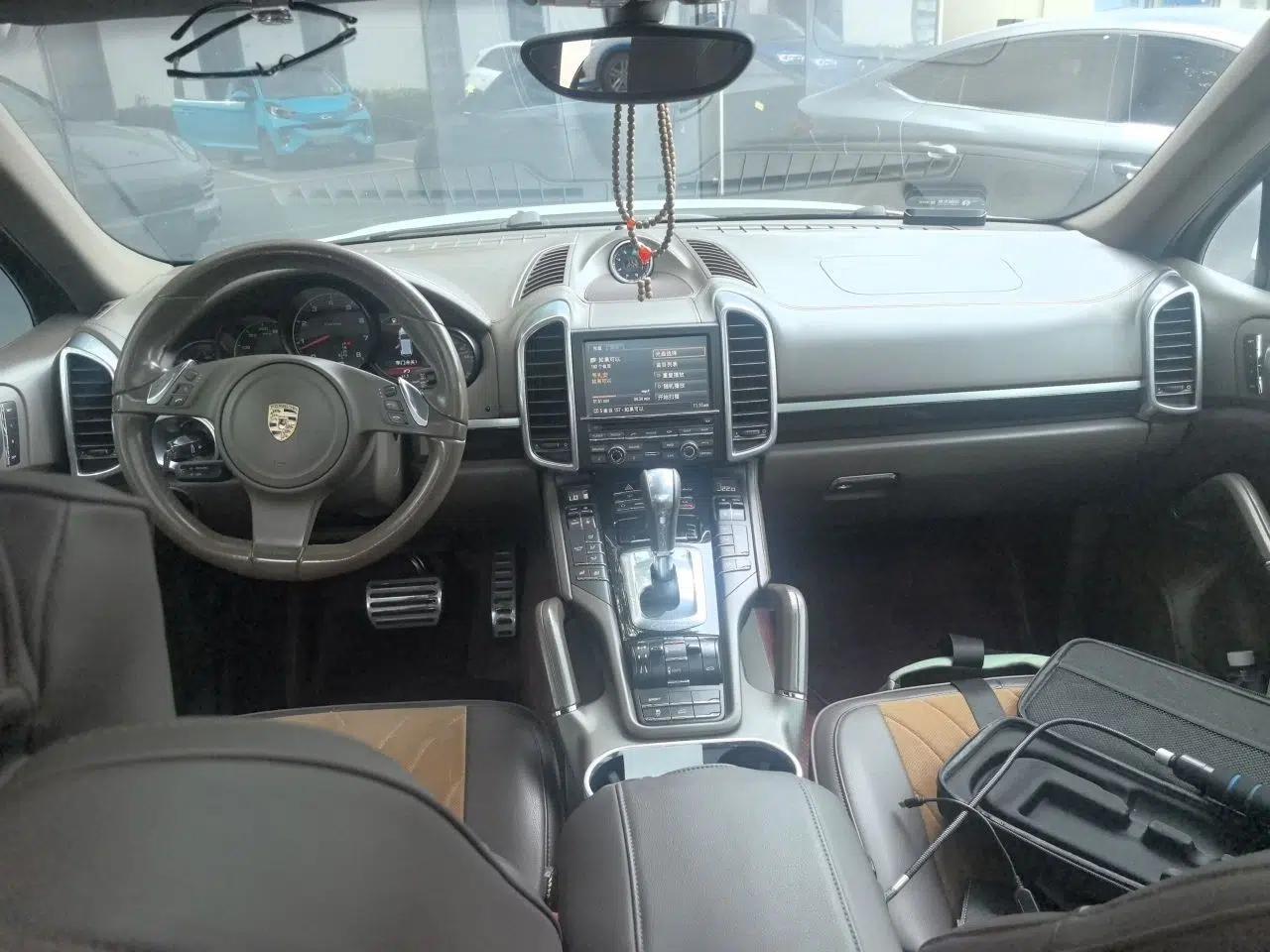 Porsche Cayenne 2011 Cayenne 3.0T — миниатюра 9
