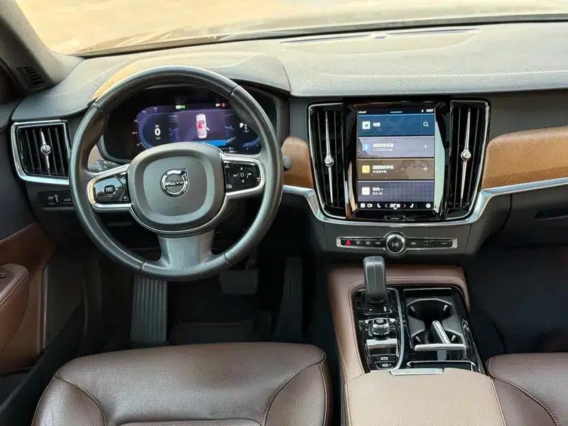 2021 Volvo S90 PHEV T8 E-Drive Hybrid Smart Luxury Edition — миниатюра 11