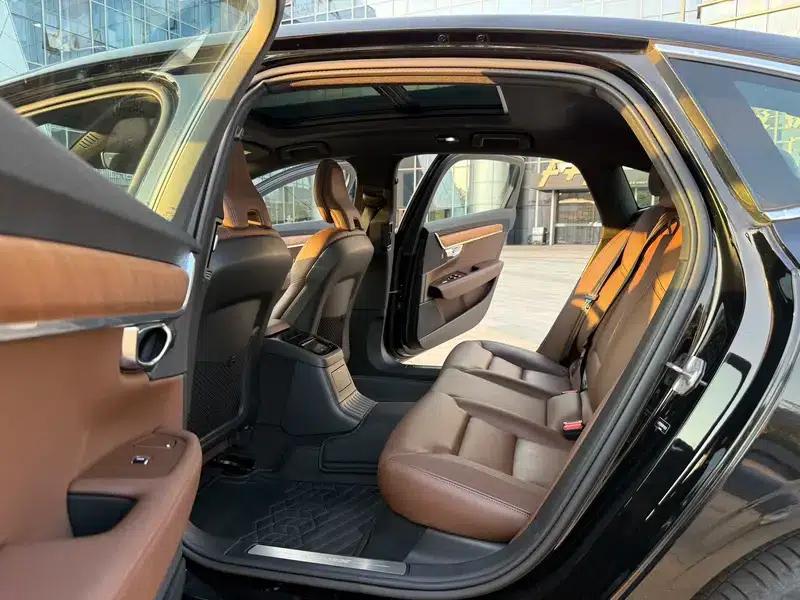 2021 Volvo S90 PHEV T8 E-Drive Hybrid Smart Luxury Edition — миниатюра 13