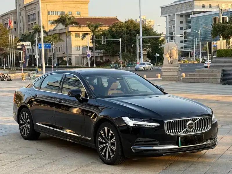 2021 Volvo S90 PHEV T8 E-Drive Hybrid Smart Luxury Edition — миниатюра 3