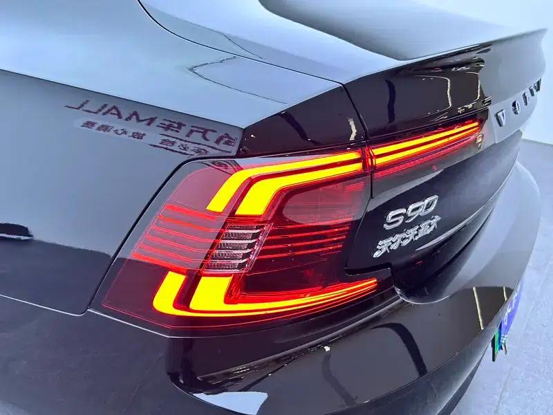 2024 Volvo S90 PHEV T8 AWD Long Range Smart Luxury Edition — миниатюра 8
