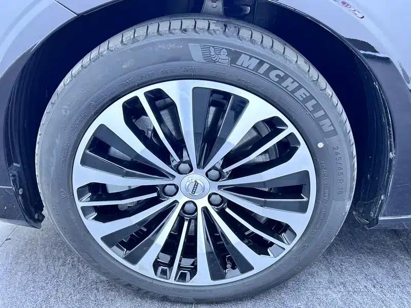 2024 Volvo S90 PHEV T8 AWD Long Range Smart Luxury Edition — миниатюра 9
