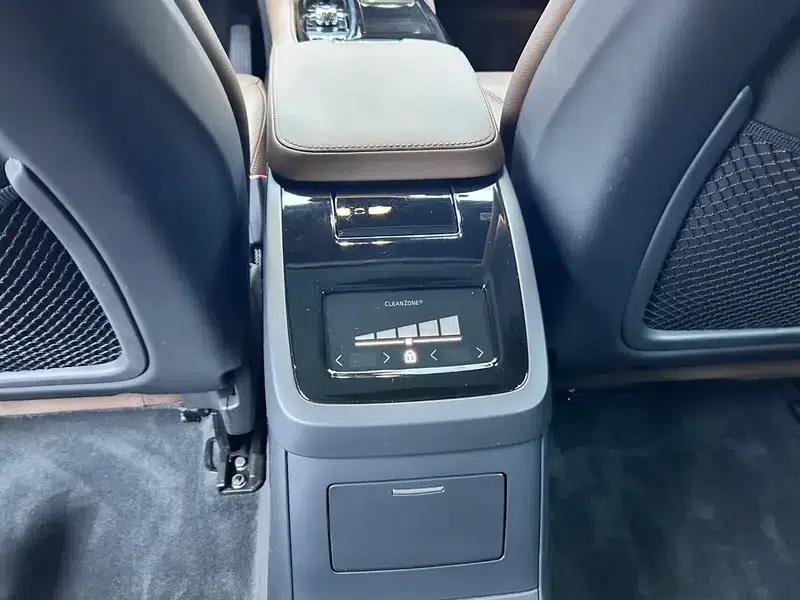 2024 Volvo S90 PHEV T8 AWD Long Range Smart Luxury Edition — миниатюра 10