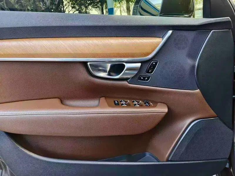 2021 Volvo S90 PHEV T8 E-Drive Hybrid Smart Luxury Edition — миниатюра 14
