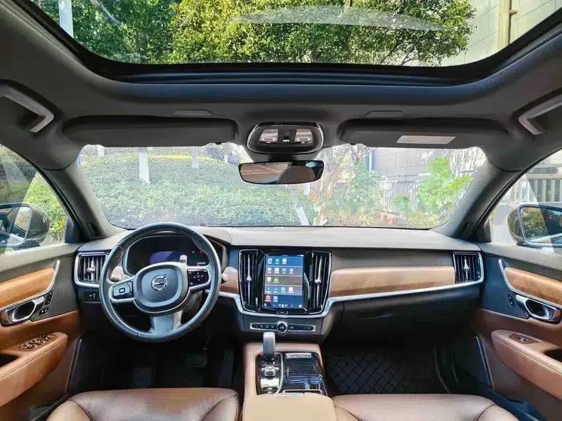 2021 Volvo S90 PHEV T8 E-Drive Hybrid Smart Luxury Edition — миниатюра 16