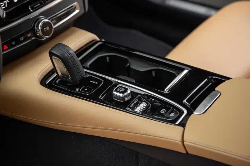 Volvo S90 PHEV 2020 2.0T T8 E-Drive Hybrid Smart Luxury Edition — миниатюра 12