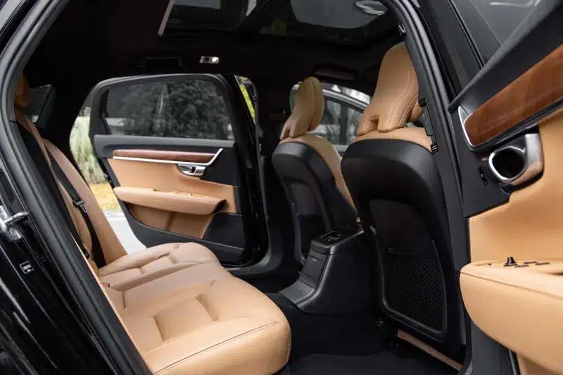 Volvo S90 PHEV 2020 2.0T T8 E-Drive Hybrid Smart Luxury Edition — миниатюра 17