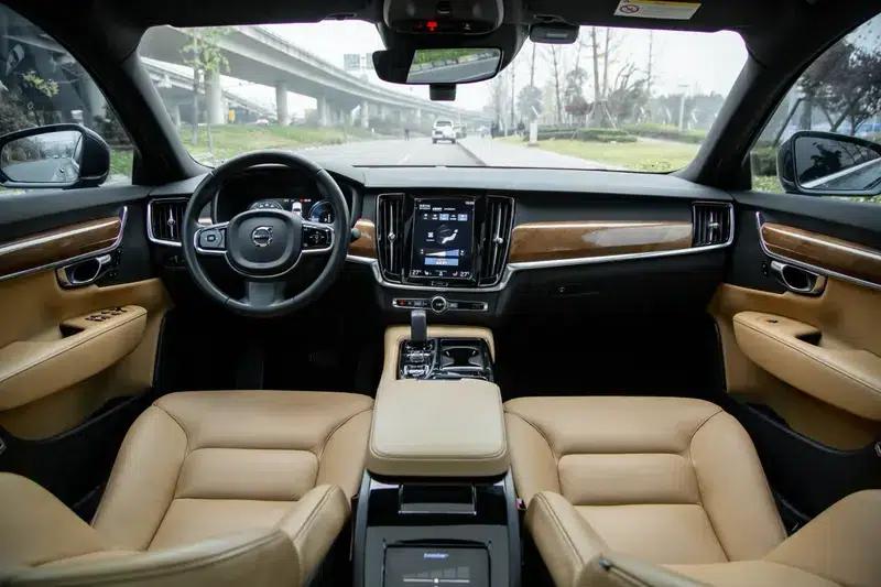 Volvo S90 PHEV 2020 2.0T T8 E-Drive Hybrid Smart Luxury Edition — миниатюра 9