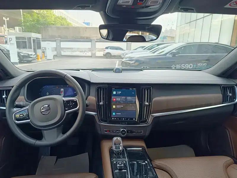 2025 Volvo S90 PHEV T8 AWD Long Range Smart Luxury Edition — миниатюра 13
